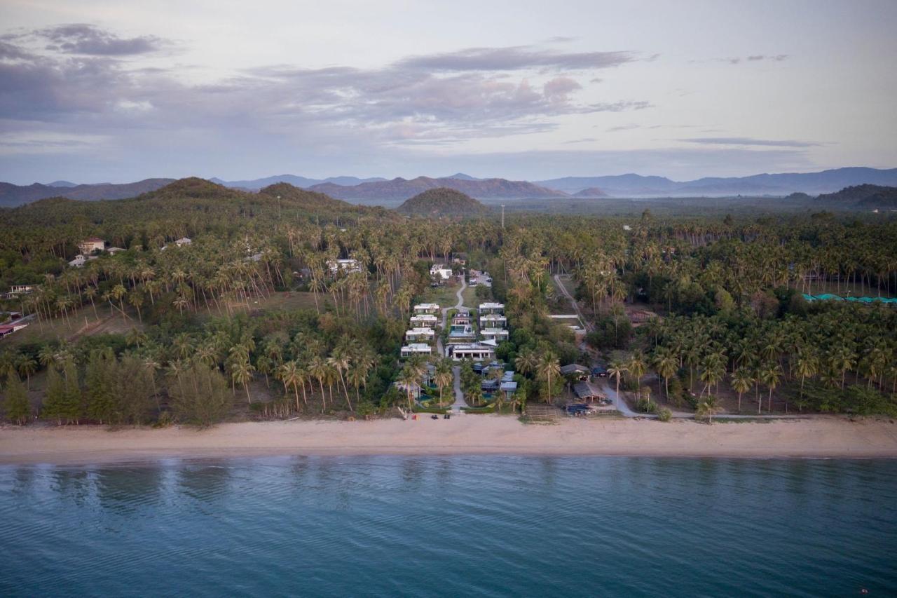 Seanery Beach Resort Bang Saphan Exterior photo