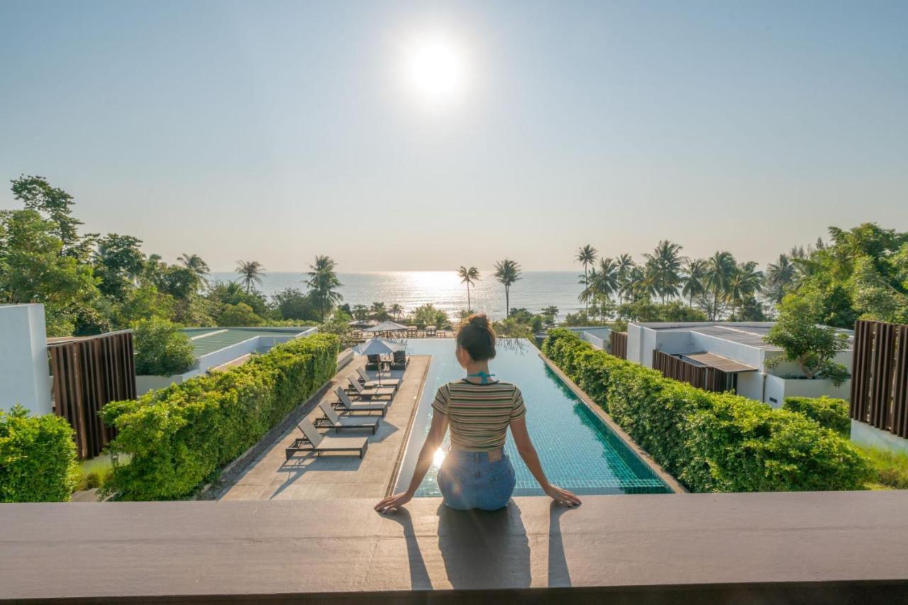 Seanery Beach Resort Bang Saphan Exterior photo